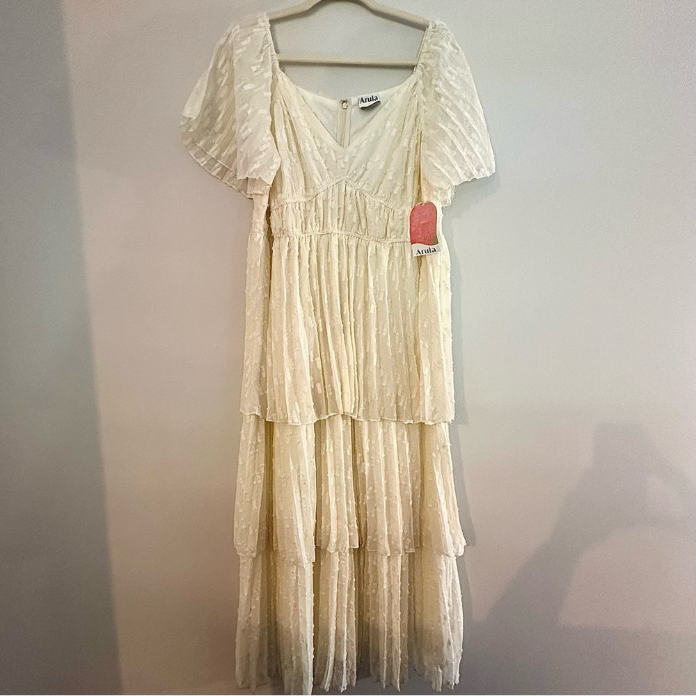 NWT ARULA White Midi Dress